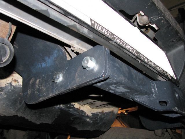 Фаркоп на HONDA CR-V 1995-2002 100447 фото