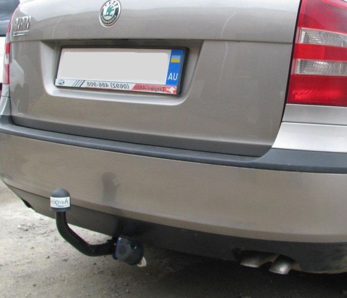 Фаркоп на SKODA OCTAVIA 2004-2013 101147 фото