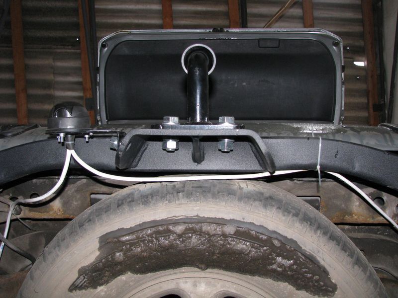 Фаркоп на MITSUBISHI PAJERO SPORT 1998-2009 100797 фото