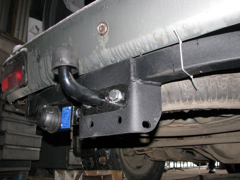Фаркоп на MITSUBISHI PAJERO SPORT 1998-2009 100797 фото