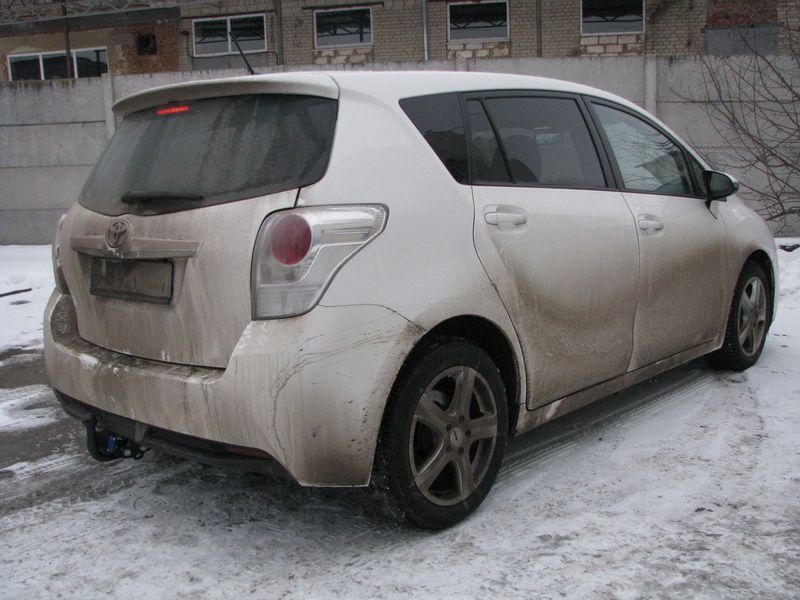 Фаркоп на TOYOTA VERSO 2009-2018 101257 фото