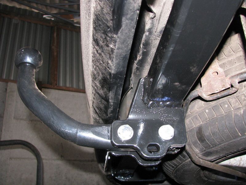 Фаркоп на TOYOTA PREVIA 2000-2006 101258 фото