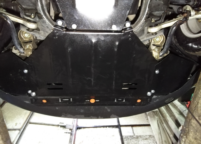 Захист двигуна Volkswagen Passat B5 (1996-2005) /V: 2.5L і більше/ на двигун - 2.0 мм. 101939 фото