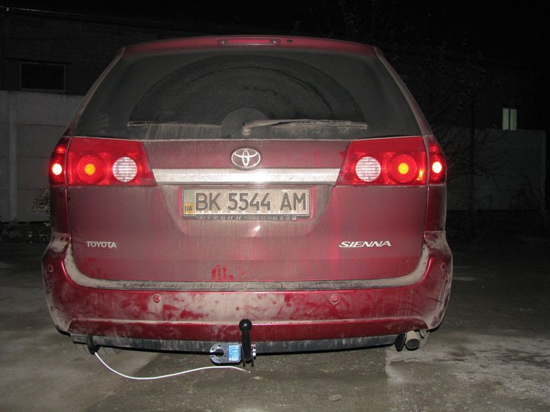 Фаркоп на TOYOTA SIENNA 2003-2020 101259 фото