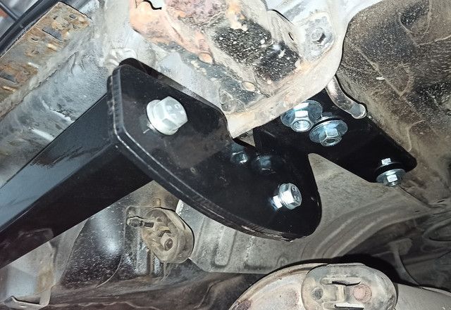 Фаркоп на HONDA JAZZ 2002-2007 100460 фото