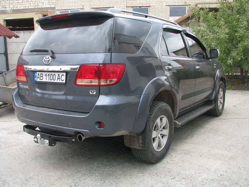 Фаркоп на TOYOTA FORTUNER 2005-2013 101262 фото