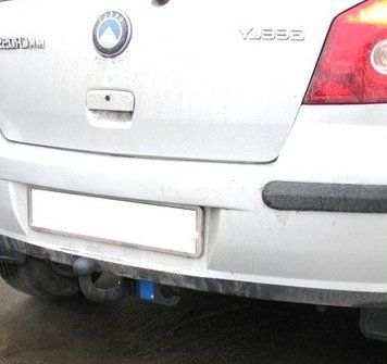 Фаркоп на GEELY MK CROSS 2011-- 100413 фото