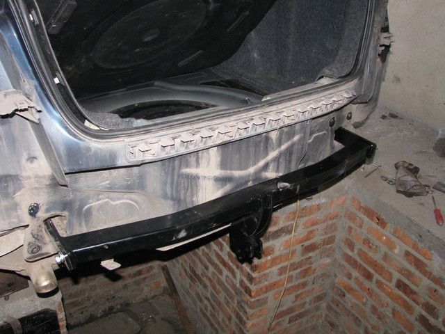 Фаркоп на VOLKSWAGEN JETTA 2005-2011 101413 фото