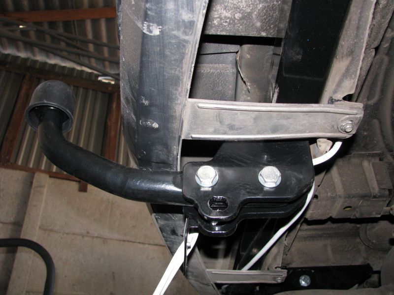 Фаркоп на OPEL ASTRA 2007-2012 100963 фото