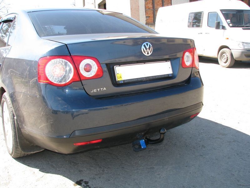 Фаркоп на VOLKSWAGEN JETTA 2005-2011 101413 фото