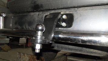 Фаркоп на LEXUS LX 1996-2007 100666 фото