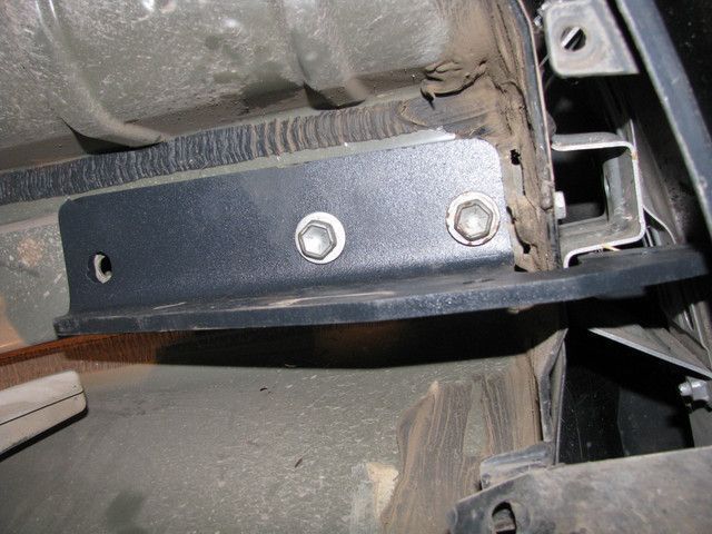 Фаркоп на TOYOTA AVENSIS 2003-2008 101316 фото