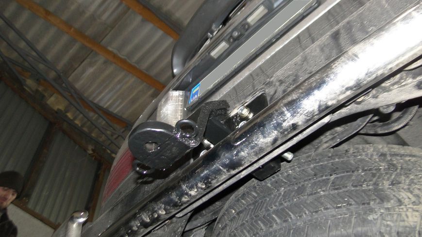 Фаркоп на LEXUS LX 1996-2007 100666 фото
