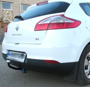 Фаркоп на RENAULT MEGANE 2008-2015 101067 фото
