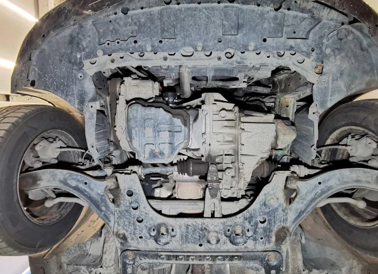 Захист двигуна Nissan Tiida C11 (2004-2014) /V: всі/ на двигун і КПП - 2.0 мм. 101342 фото