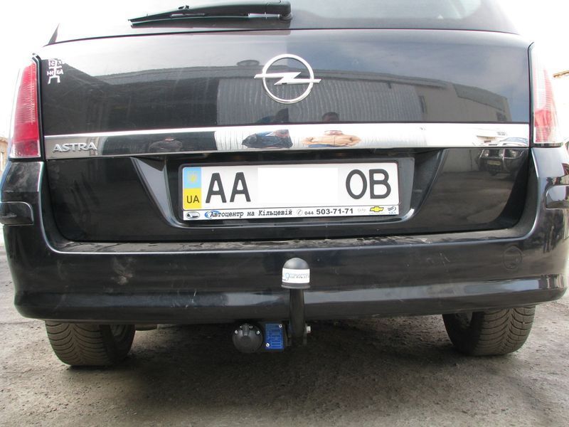 Фаркоп на OPEL ASTRA 2004-2010 100968 фото
