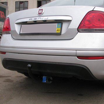 Фаркоп на FIAT LINEA 2007-2015 100319 фото