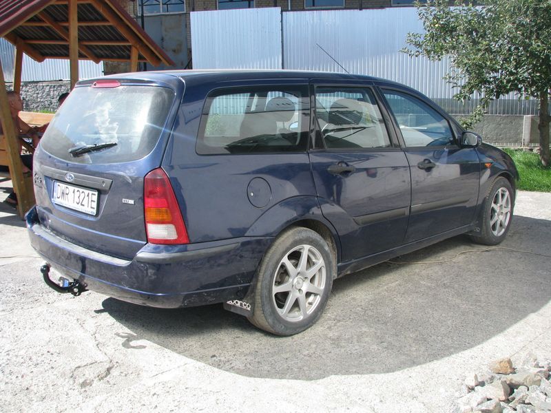 Фаркоп на FORD FOCUS 1998-2005 100369 фото