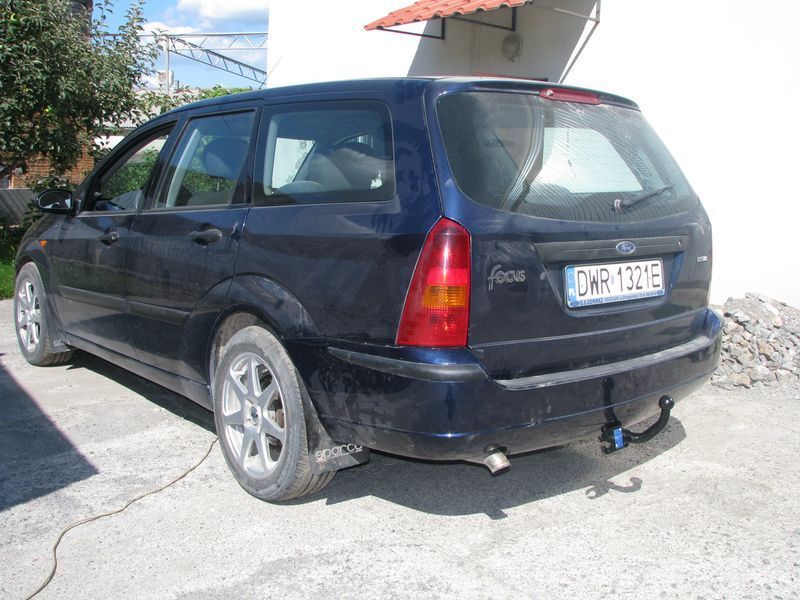 Фаркоп на FORD FOCUS 1998-2005 100369 фото