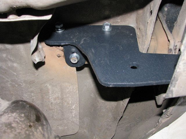 Фаркоп на HYUNDAI SONATA 2005-2010 100520 фото