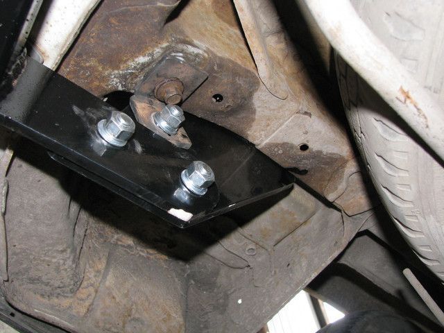 Фаркоп на TOYOTA HIACE 1995-2012 101221 фото