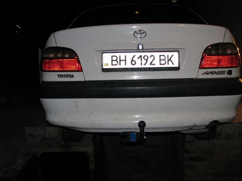 Фаркоп на TOYOTA AVENSIS 1997-2003 101271 фото