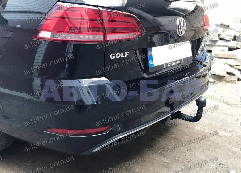 Фаркоп на VOLKSWAGEN GOLF VARIANT 2012-2017 101372 фото