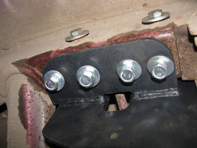 Фаркоп на MITSUBISHI LANCER 2007-2013 100773 фото