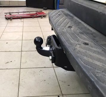 Фаркоп на VOLKSWAGEN CRAFTER 2017-- 101374 фото