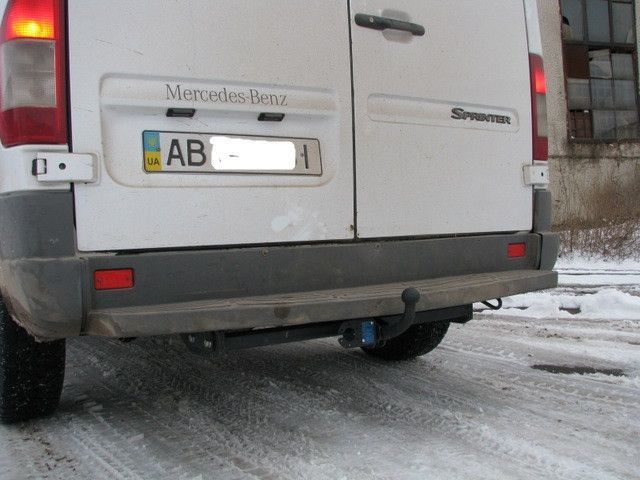 Фаркоп на MERCEDES-BENZ SPRINTER 1995-2006 100725 фото