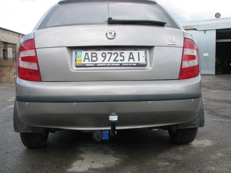 Фаркоп на SKODA FABIA 1999-2007 101149 фото