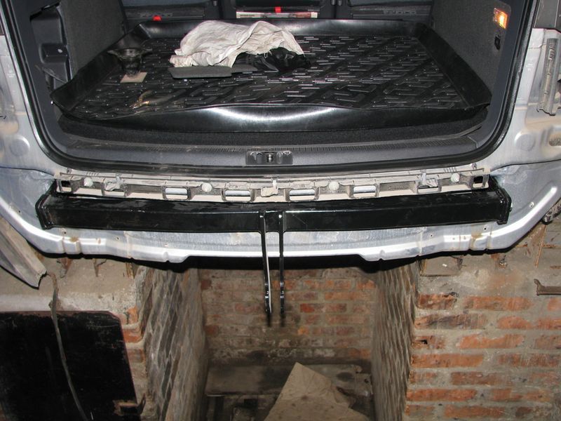 Фаркоп на VOLKSWAGEN TOURAN 2003-2015 101427 фото