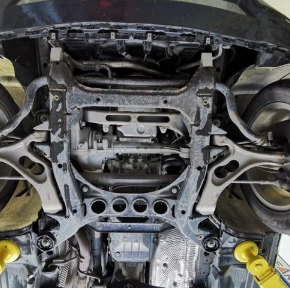 Захист двигуна Volkswagen Touareg II (2010-2018) /V: всі/ на двигун і КПП - 2.0 мм. 101974 фото