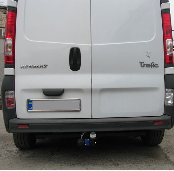 Фаркоп на OPEL VIVARO 2002-2014 100978 фото