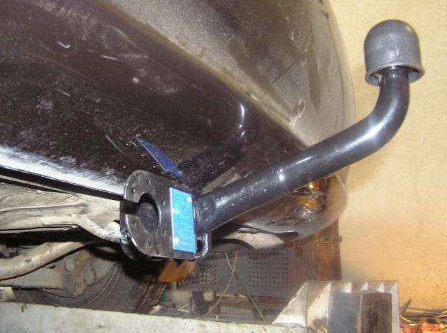 Фаркоп на HYUNDAI ELANTRA 2006-2011 100481 фото
