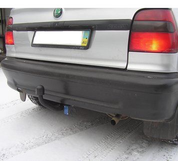 Фаркоп на SKODA FELICIA 1994-2001 101132 фото