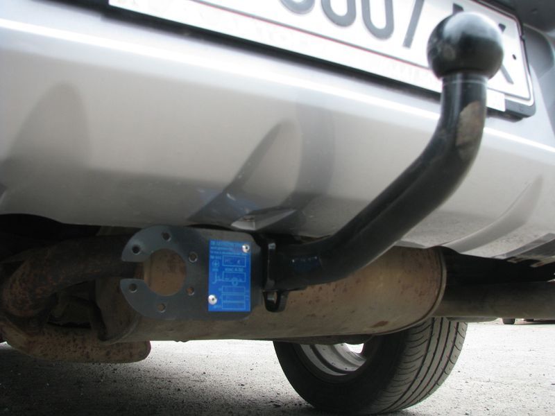 Фаркоп на MITSUBISHI OUTLANDER 2003-2008 100783 фото