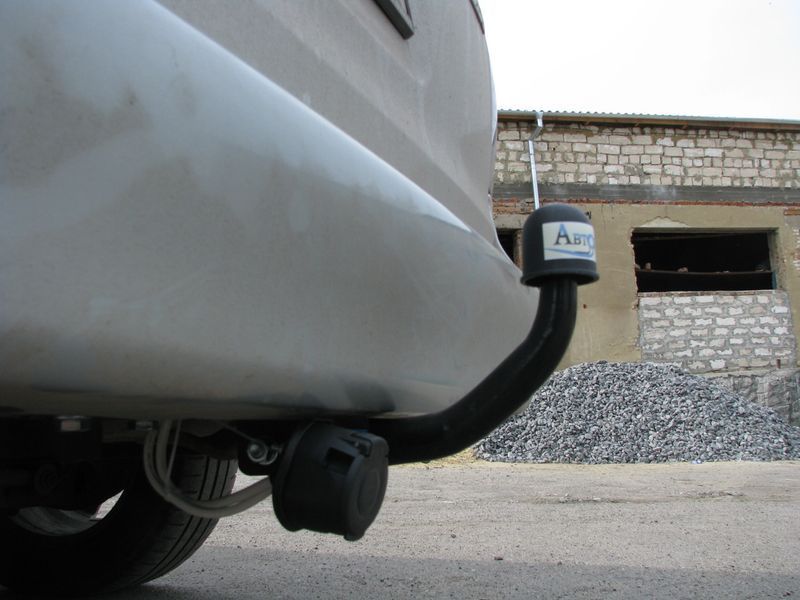 Фаркоп на MAZDA MPV 1999-2006 100684 фото