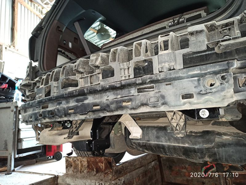 Фаркоп на MERCEDES-BENZ GLS-350 2013-2019 100735 фото