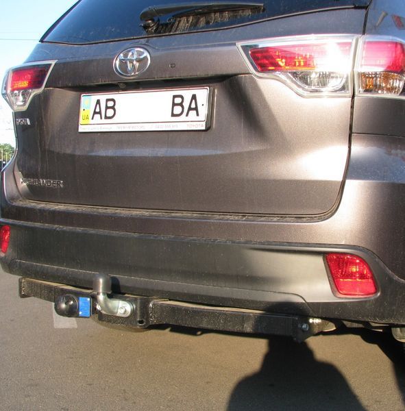 Фаркоп на TOYOTA HIGHLANDER 2014-2019 101286 фото
