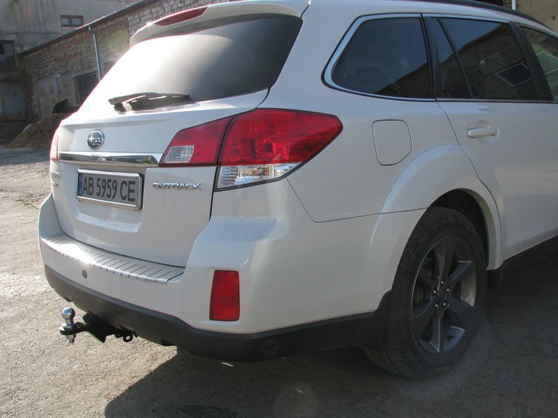 Фаркоп на SUBARU OUTBACK 2015-2019 101186 фото