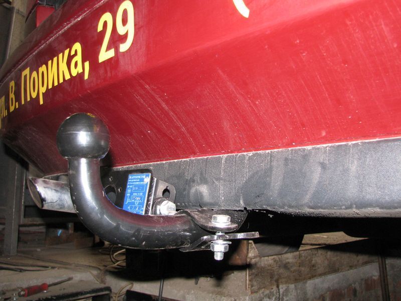 Фаркоп на VOLKSWAGEN VENTO 1991-1998 101386 фото
