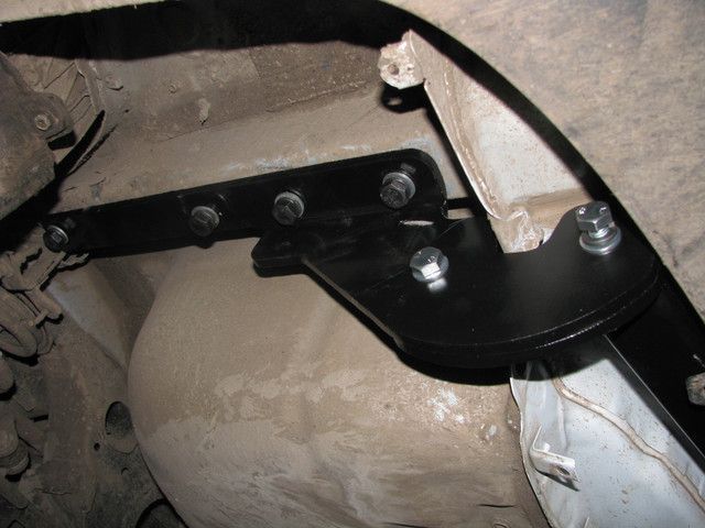 Фаркоп на TOYOTA RAV4 2013--2018 101237 фото