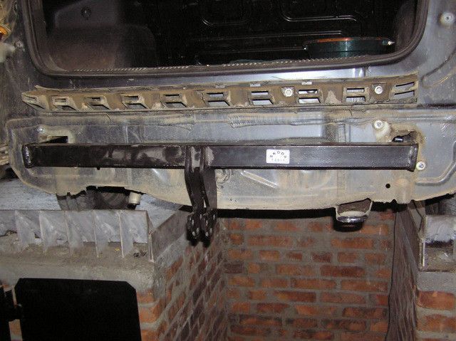 Фаркоп на SKODA FABIA 2001-2007 101138 фото