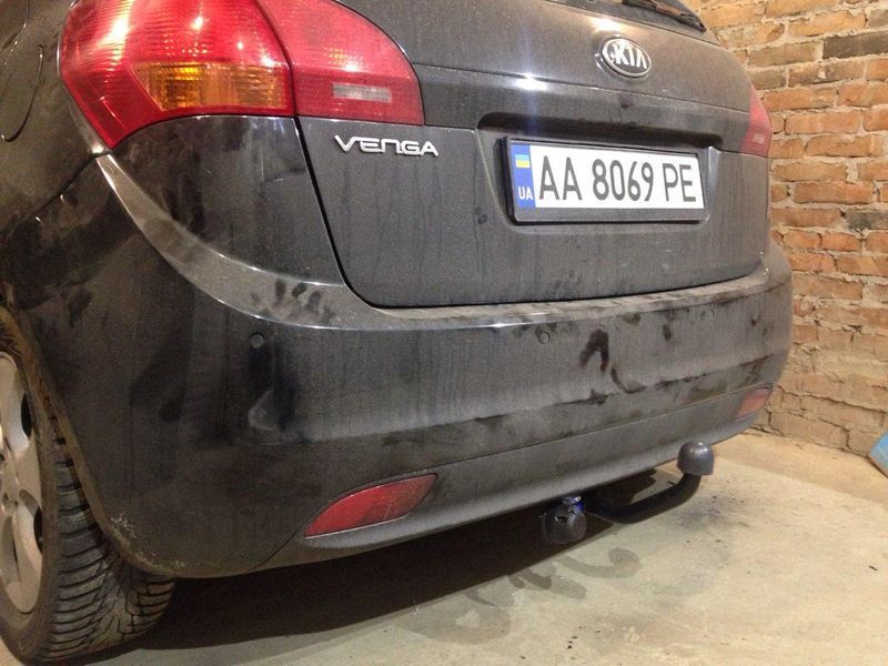 Фаркоп на KIA VENGA 2009-2017 100640 фото