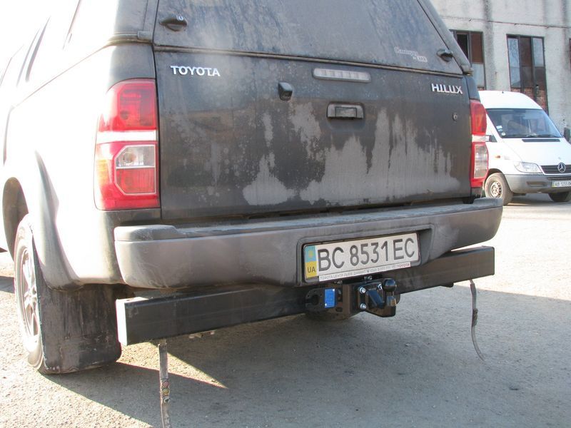 Фаркоп на TOYOTA HILUX 2010-2015 101291 фото