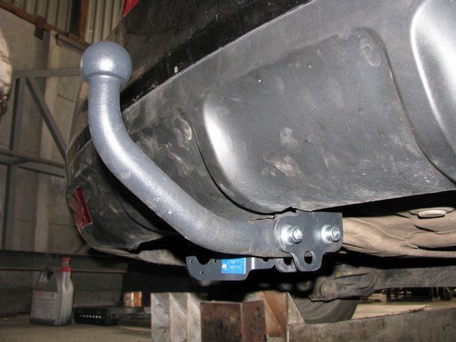 Фаркоп на KIA RIO 2005-2011 100644 фото