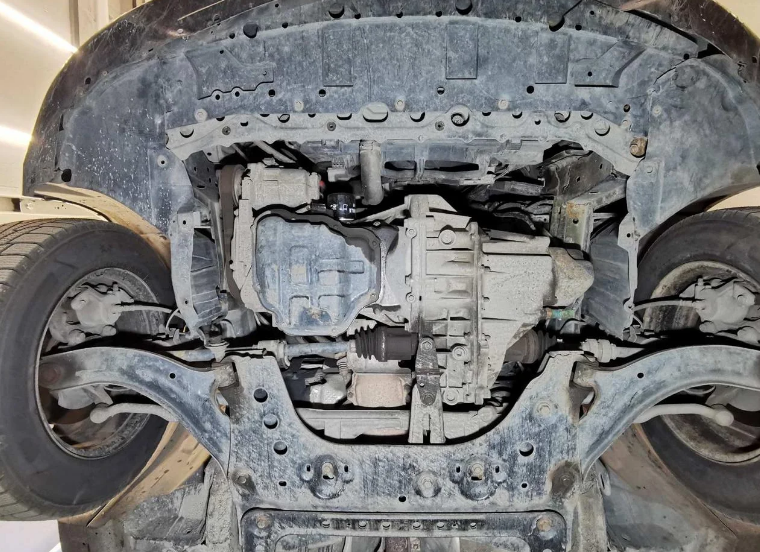 Захист двигуна Nissan Sentra VI (B16) (2006-2012) /V: всі/ на двигун і КПП - 2.0 мм. 101330 фото