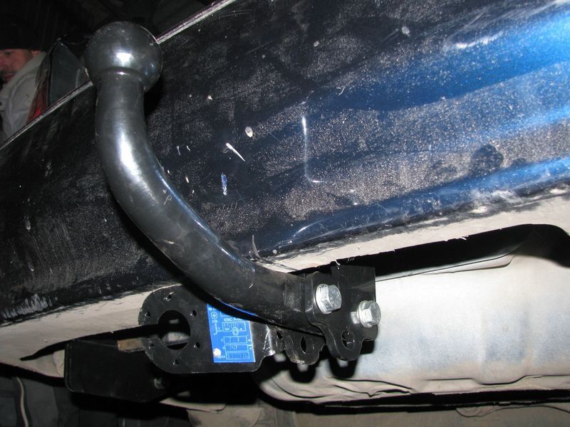 Фаркоп на NISSAN MAXIMA 2001-2005 100894 фото