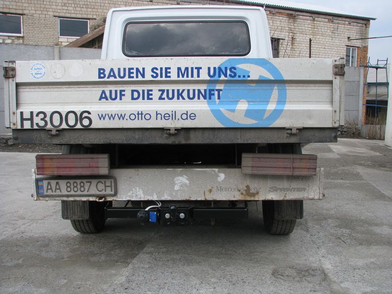Фаркоп на MERCEDES-BENZ SPRINTER 1995-2006 100744 фото
